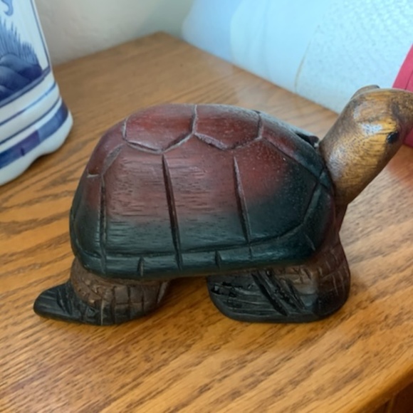 Turtle, Beautiful Wooden, great condition, sooo cute - Picture 5 of 7